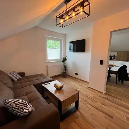 Cityapartments Reutte-muehl アパート *